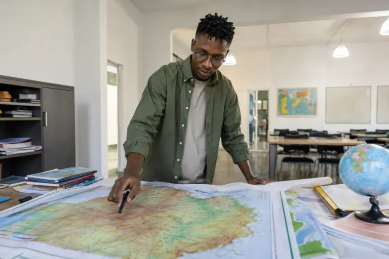 Curso Especialização em Ensino de Geografia — IBETP