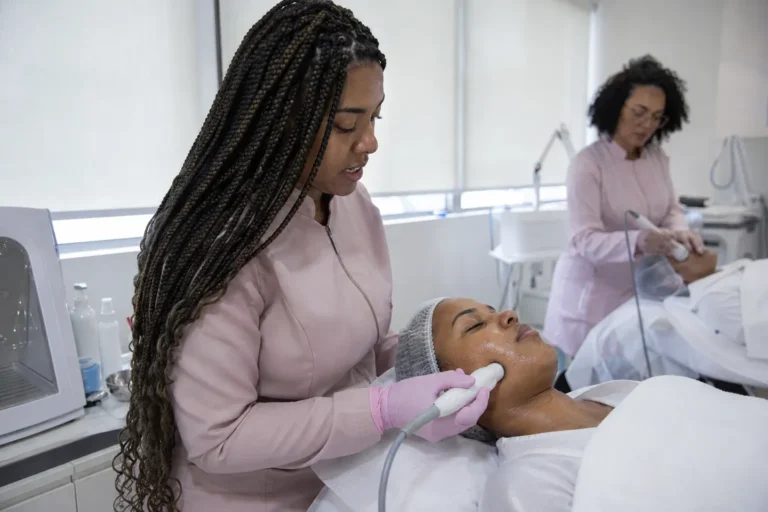 Curso Especialização em Estética e Cosmetologia — IBETP